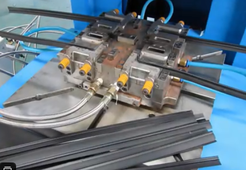 汽車(chē)門(mén)窗密封條